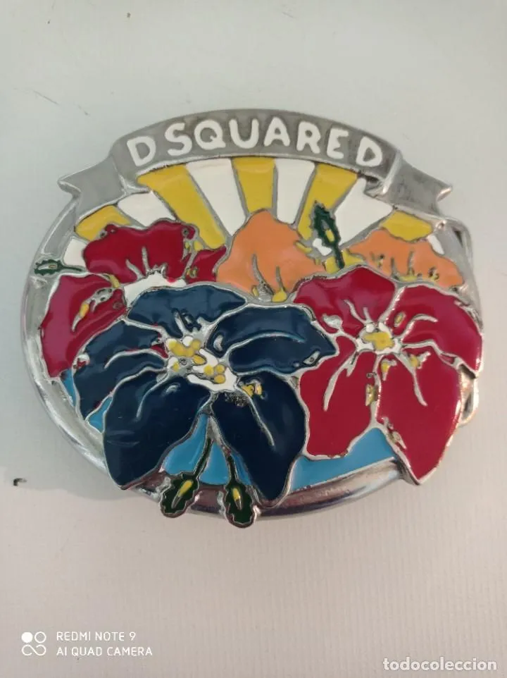 Hebilla Dsquared, made on Italy perfecto estado