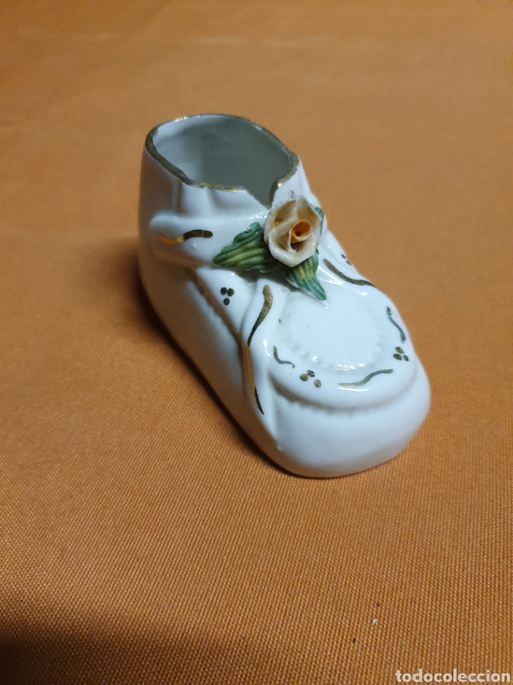 Antig&uuml;edades: Zapato Porcelana - Foto 1