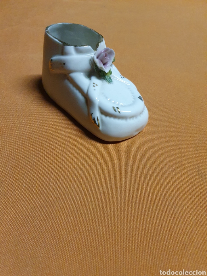 Antig&uuml;edades: Zapato Porcelana - Foto 1