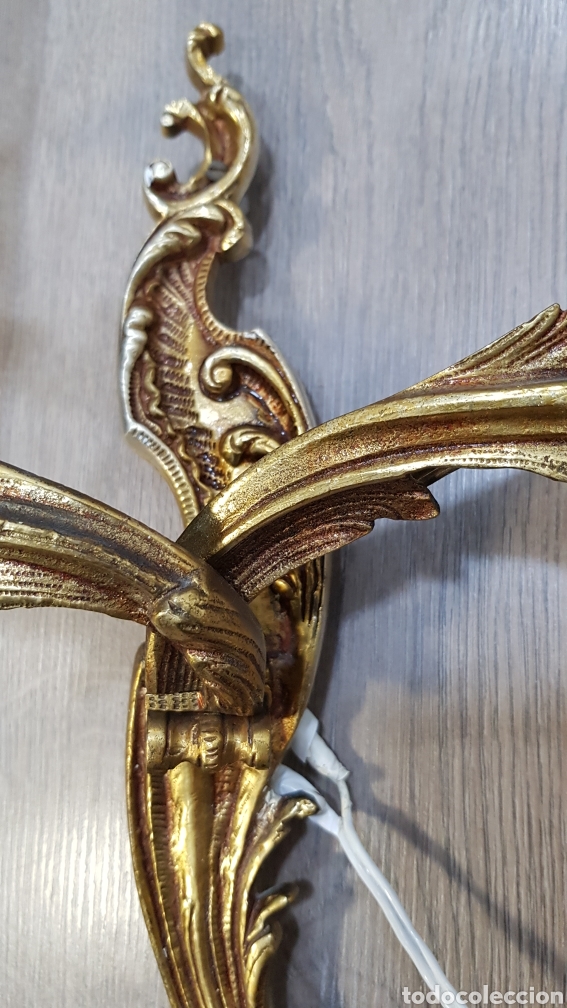 Antig&uuml;edades: PAREJA DE APLIQUES DE BRONCE DE DOS BRAZOS ESTILO LUIS XV - Foto 3
