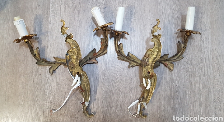 Antig&uuml;edades: PAREJA DE APLIQUES DE BRONCE DE DOS BRAZOS ESTILO LUIS XV - Foto 5