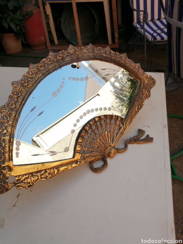 Antig&uuml;edades: Abanico de bronce con espejo - Foto 2