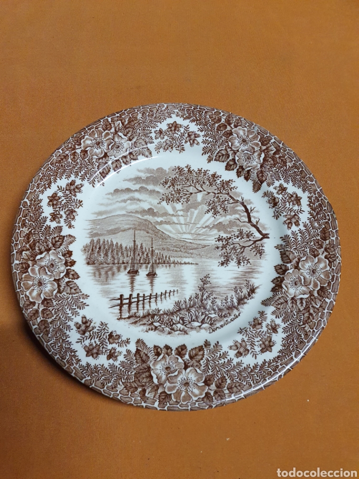 Antig&uuml;edades: 2 platos Porcelana - Foto 1