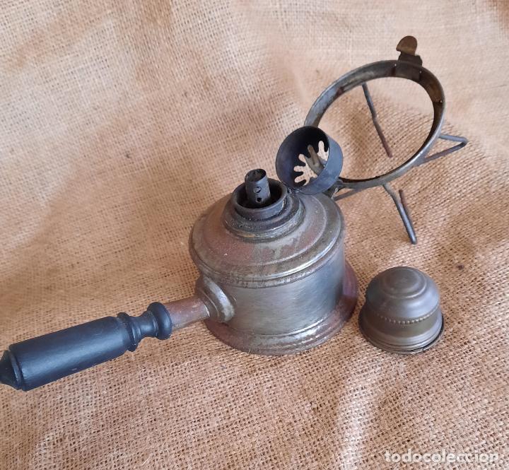Antig&uuml;edades: ANTIGUO HORNILLO DE ALCOHOL CON MANGO DE MADERA - Foto 4