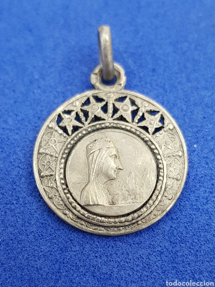 Antig&uuml;edades: La Virgen de Montserrat, medalla - Foto 1