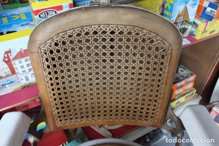 Antig&uuml;edades: Sill&oacute;n de Barbero marca Jaso Original - Foto 5