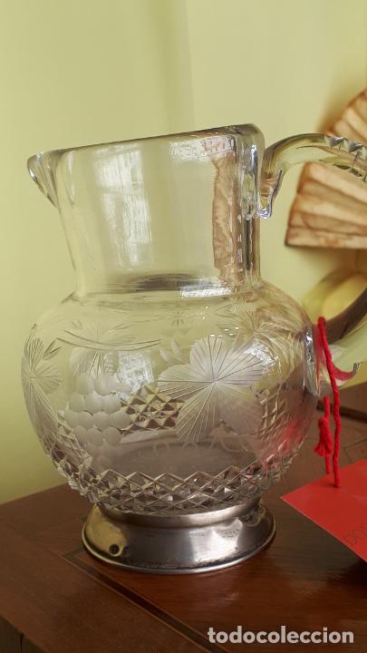 Antig&uuml;edades: Jarra de cristal y base de plata - Foto 11