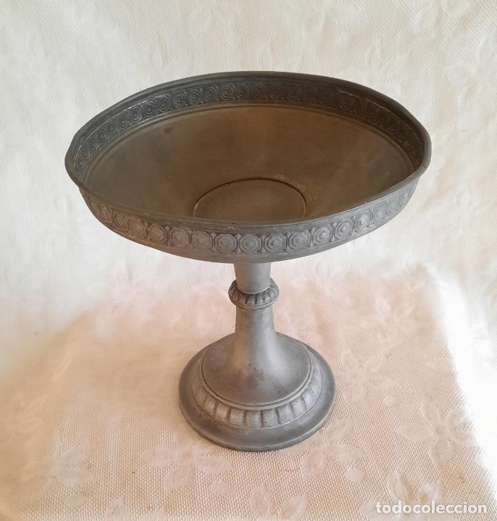 Antig&uuml;edades: ANTIGUO COP&Oacute;N DE PELTRE. - Foto 2