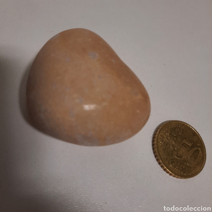 Antiquit&auml;ten: Piedra de granito con forma de coraz&oacute;n