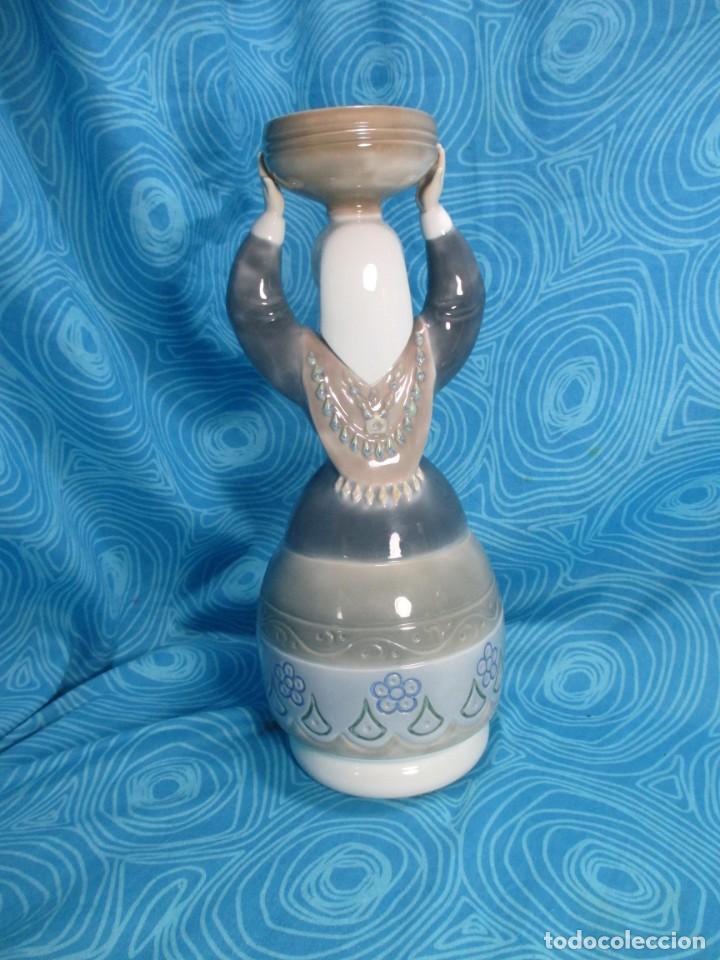 Antig&uuml;edades: PORCELANA LLADRO, MUJER CON COPA - Foto 6