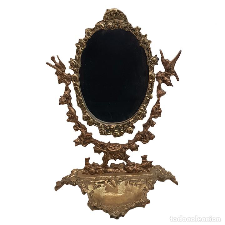 Antig&uuml;edades: Espejo de bronce basculante de tocador. - Foto 1