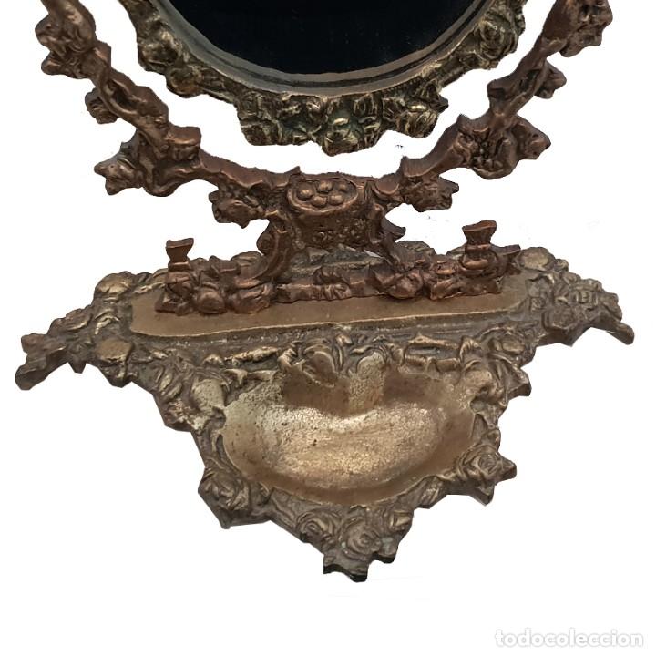 Antig&uuml;edades: Espejo de bronce basculante de tocador. - Foto 2