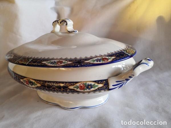Antig&uuml;edades: ANTIGUA SOPERA DECORADA CON CENEFA, CON SELLO EN LA BASE - Foto 2
