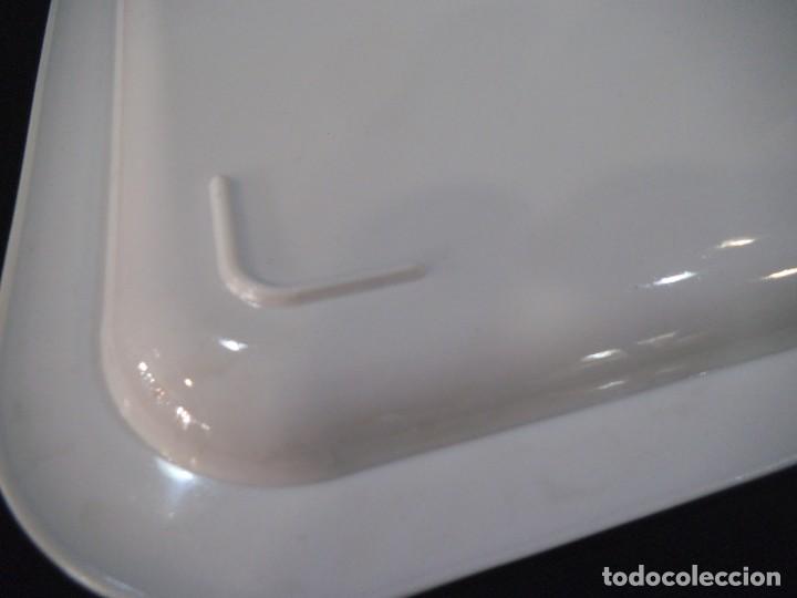 Antig&uuml;edades: BANDEJA Y POSA-VASOS ( BLANCO ) RAYAS - Foto 7