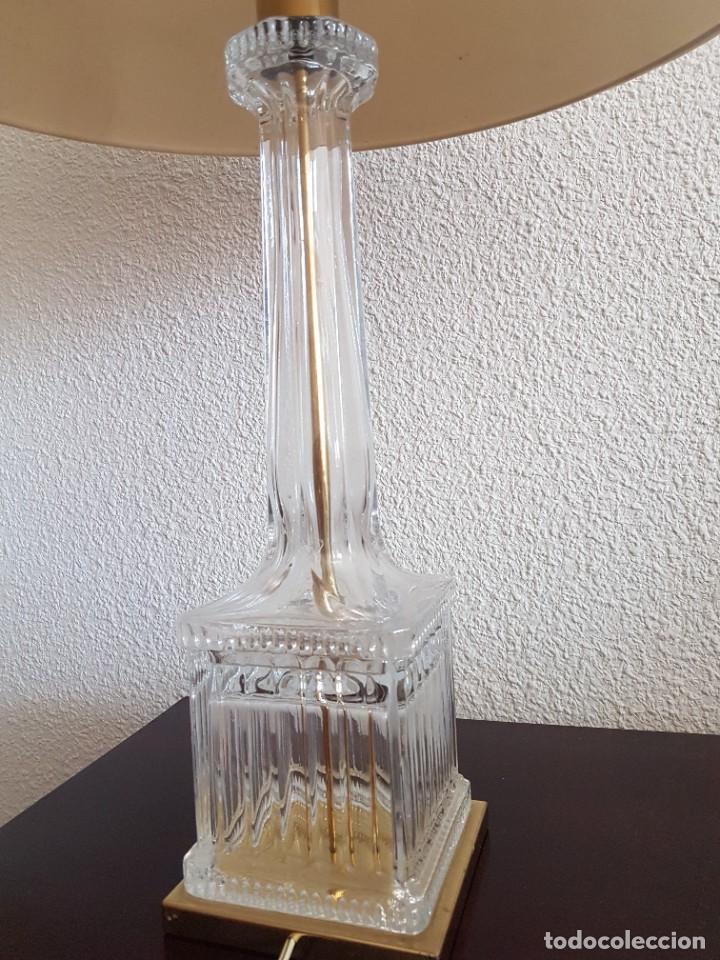 Antig&uuml;edades: L&Aacute;MPARA DE MESA CON PIE DE CRISTAL CON PANTALLA - Foto 2