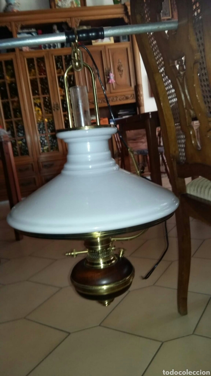 Antig&uuml;edades: Lampara quinque de Opalina y madera - Foto 1