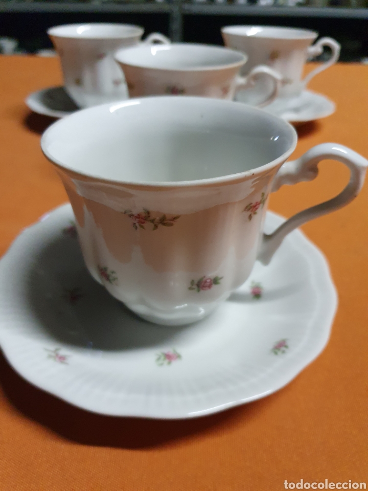 Antig&uuml;edades: 4 tazas Porcelana - Foto 2