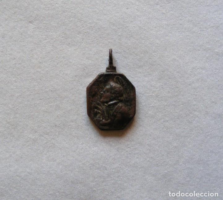 Antig&uuml;edades: MEDALLA MEDIEVAL - Foto 1