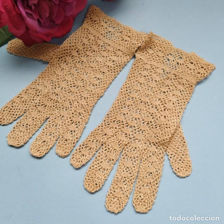 Antig&uuml;edades: ANTIGUOS GUANTES DE COMUNION ( 0315 ) - Foto 1