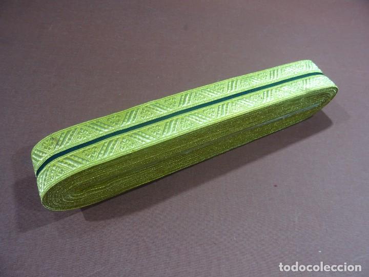 Antig&uuml;edades: Galon Hilo Metalico de Oro - Foto 1