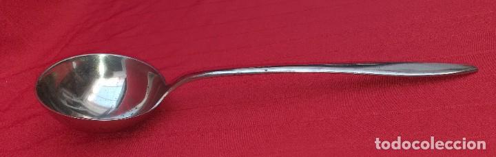 Antig&uuml;edades: CUCHARON DE SERVIR SIGLO XX - Foto 3