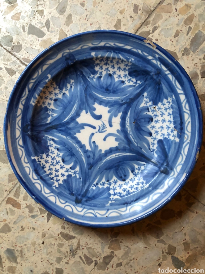 Antig&uuml;edades: plato azul Talavera XVIII - Foto 1