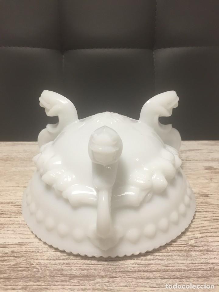 Antig&uuml;edades: BOMBONERA CARAMELERA OPALINA BLANCA - Foto 11