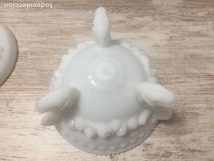 Antig&uuml;edades: BOMBONERA CARAMELERA OPALINA BLANCA - Foto 13