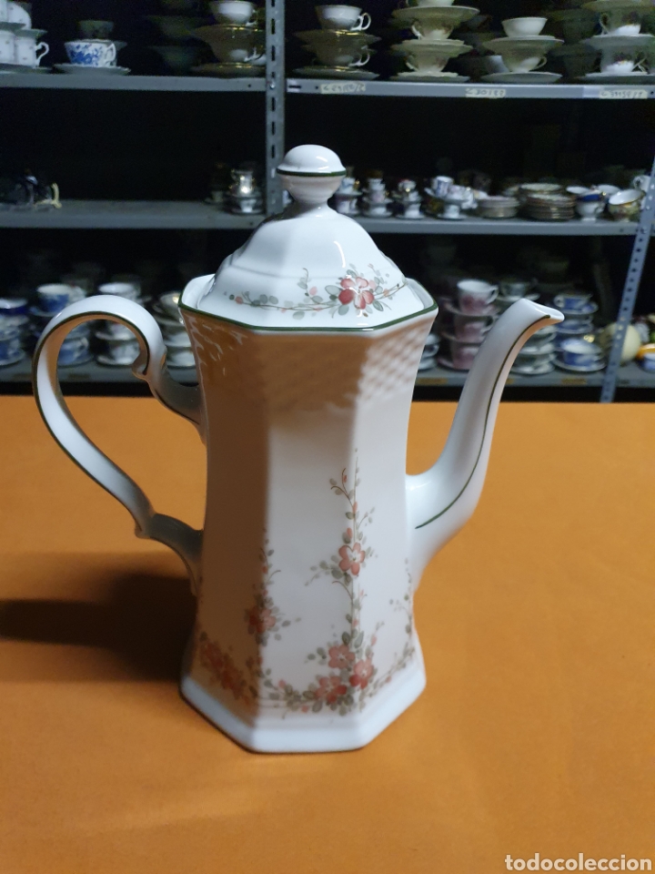 Antig&uuml;edades: Cafetera Porcelana - Foto 1