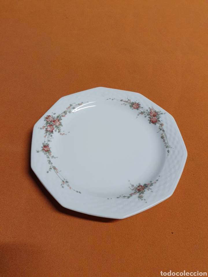Antig&uuml;edades: 6 platos Porcelana - Foto 1