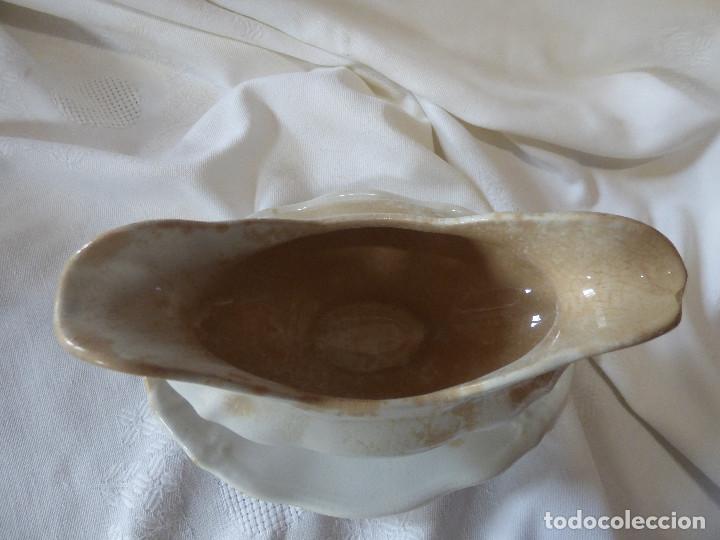 Antig&uuml;edades: Salsera porcelana. - Foto 3