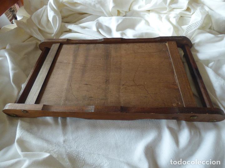 Antig&uuml;edades: Bandeja de madera. - Foto 2