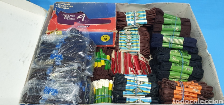 Antig&uuml;edades: CAJA DE CORDONES - VARIAS MARCAS Y MODELOS - Foto 2