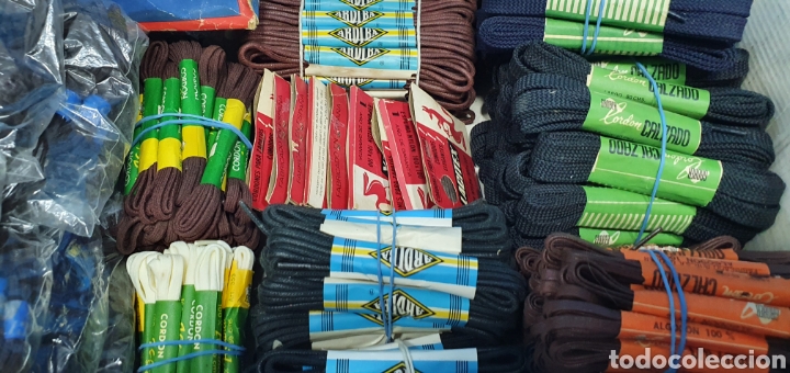 Antig&uuml;edades: CAJA DE CORDONES - VARIAS MARCAS Y MODELOS - Foto 3