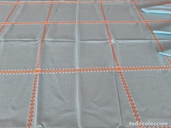 Antig&uuml;edades: ANTIGUO MANTEL CON 3 SERVILLETAS. - Foto 4