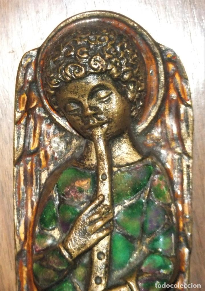 Antig&uuml;edades: CUADRO CON FIGURA DE &Aacute;NGEL ESMALTADA - Foto 3