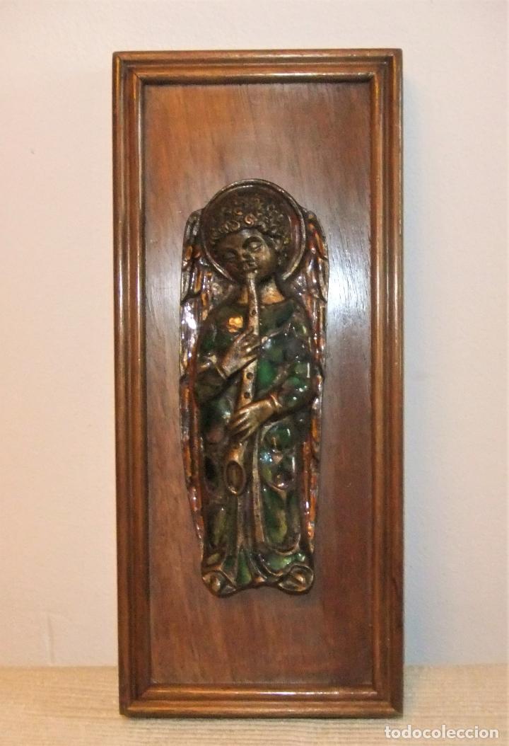 Antig&uuml;edades: CUADRO CON FIGURA DE &Aacute;NGEL ESMALTADA - Foto 1