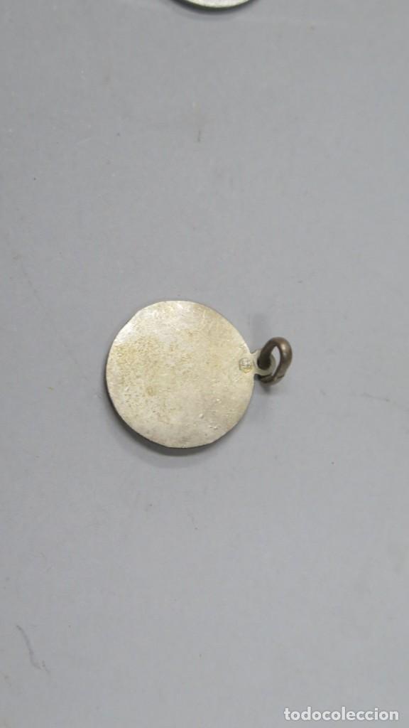 Antig&uuml;edades: MEDALLA. SANTIAGO APOSTOL. PLATA - Foto 2