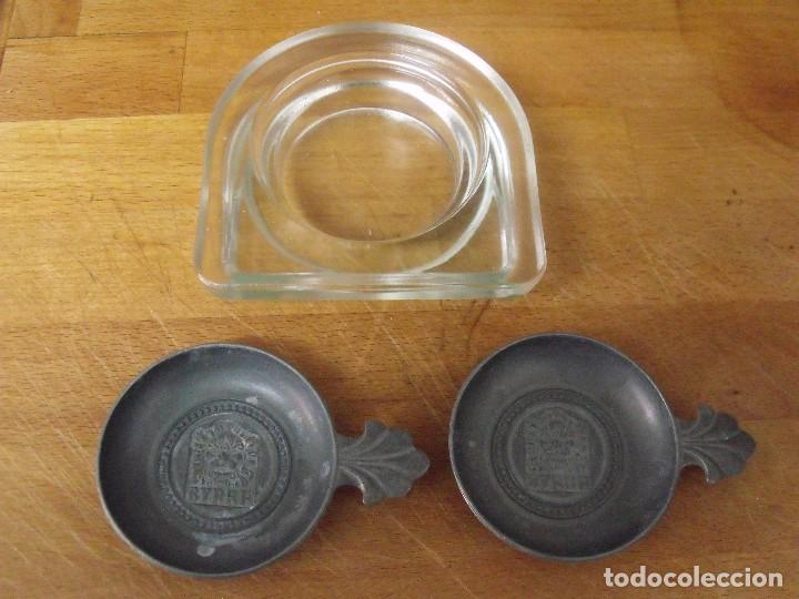 Antig&uuml;edades: 2 POCILLOS EN ZINC Y CENICERO CRISTAL-LOTE 376