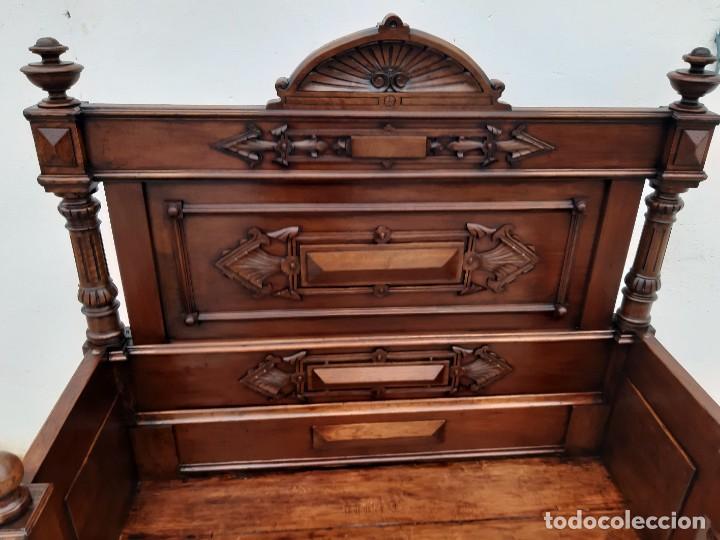 Antig&uuml;edades: Banco de madera noble - Foto 3