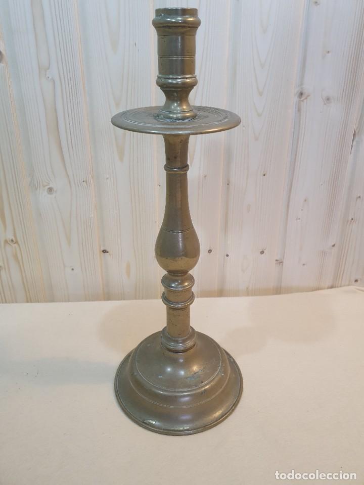 Antig&uuml;edades: ANTIGUO CANDELABRO CANDELERO 36 CM - Foto 1