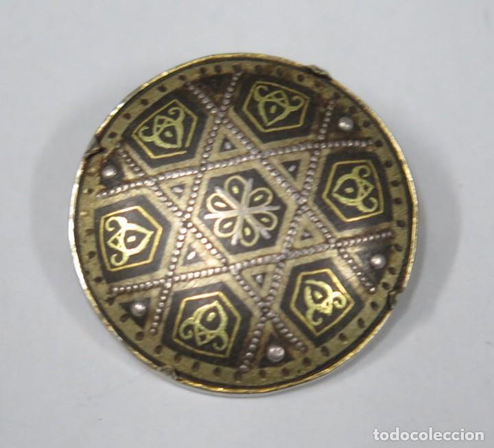 Antig&uuml;edades: ANTIGUO BROCHE DE DAMASQUINO - Foto 1