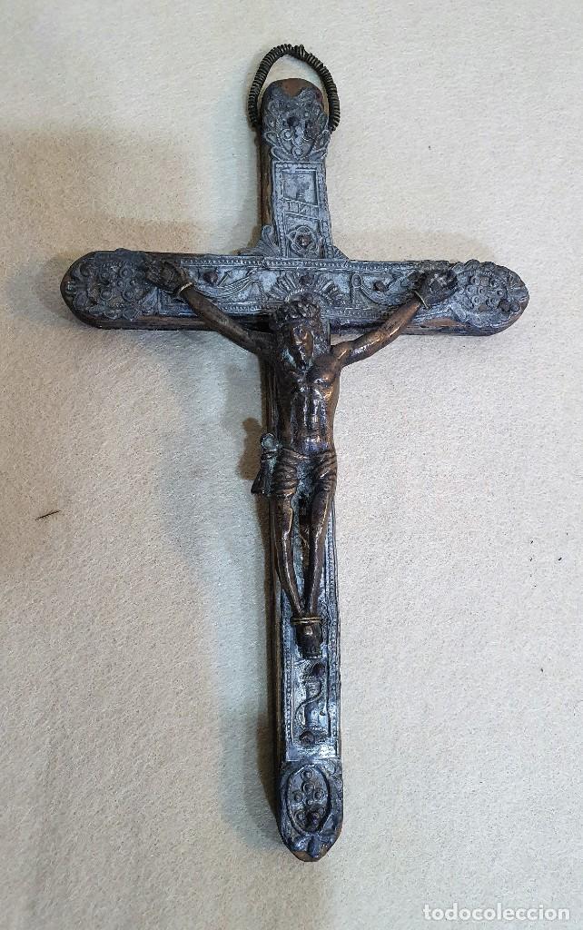 Antig&uuml;edades: -ANTIGUO CRUCIFIJO MADERA Y BRONCE - Foto 1