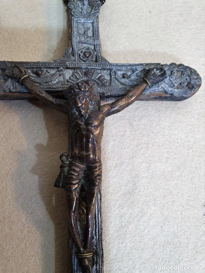 Antig&uuml;edades: -ANTIGUO CRUCIFIJO MADERA Y BRONCE - Foto 2