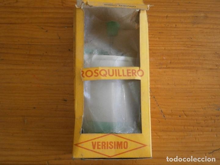 Oggetti Antichi: ANTIGUO ROSQUILLERO VERISIMO ( CON SU CAJA) A&Ntilde;OS 50/60.