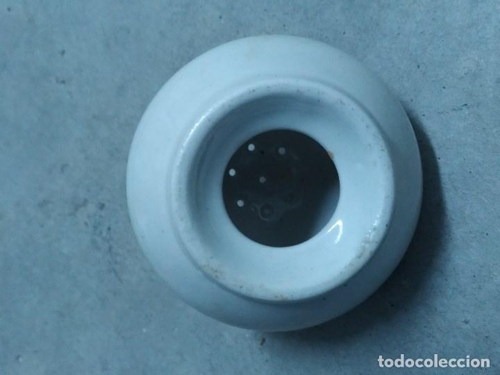 Antig&uuml;edades: Salero de porcelana - Foto 3