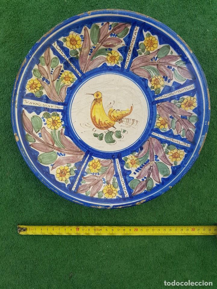 Antiguidades: Plato Manises p&aacute;jaro