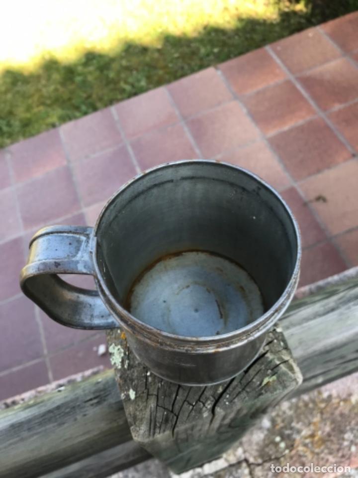 Antig&uuml;edades: Taza, medidor leche - Foto 1