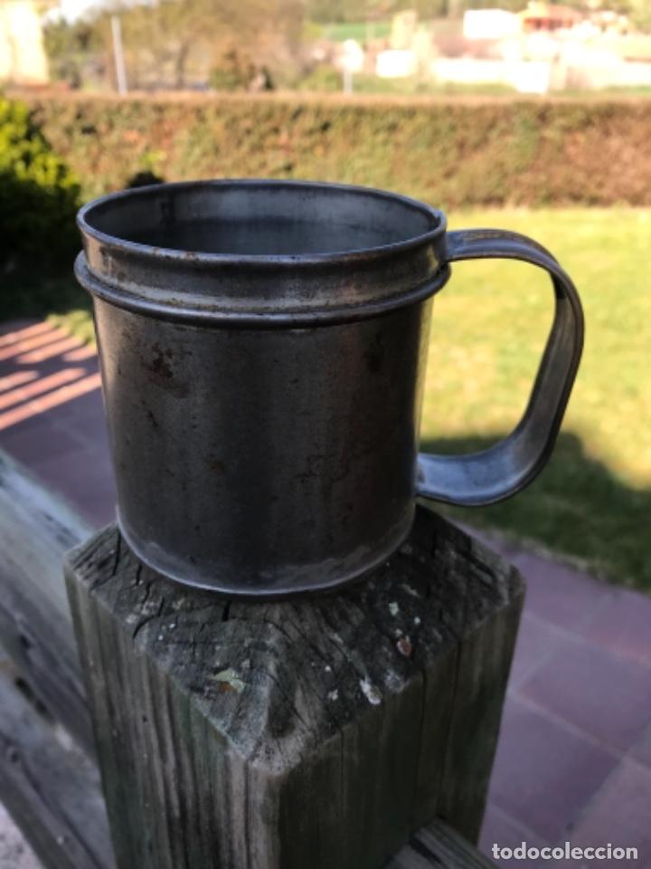 Antig&uuml;edades: Taza, medidor leche - Foto 5