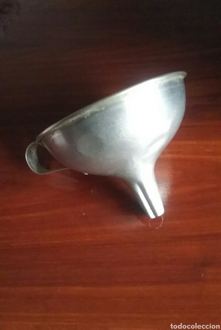 Antig&uuml;edades: ANTIGUO EMBUDO EN ALUMINIO. - Foto 2